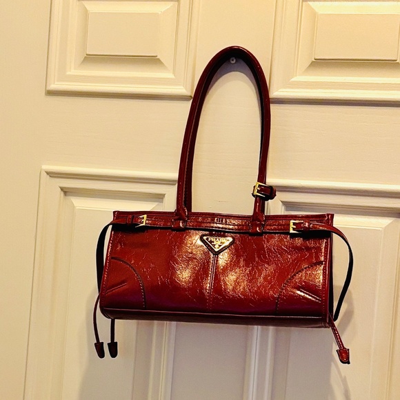 Prada BONNIE Burgundy Glossy Oil Wax Leather Medium - Picture 5 of 15